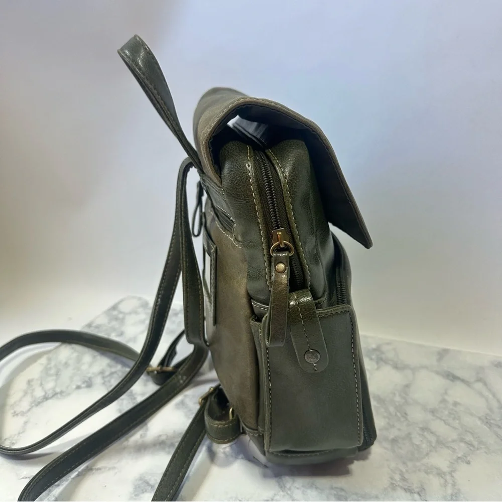 aurielle olive green leather backpack vintage 80’s 90’s distressed bag